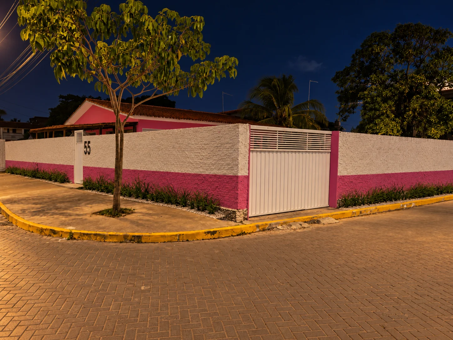 Fachada da Casa em Maracaípe à noite